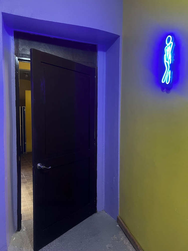 Hostal Amigo 31/48