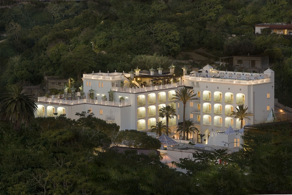 Manzi Hotel & Spa 7/77