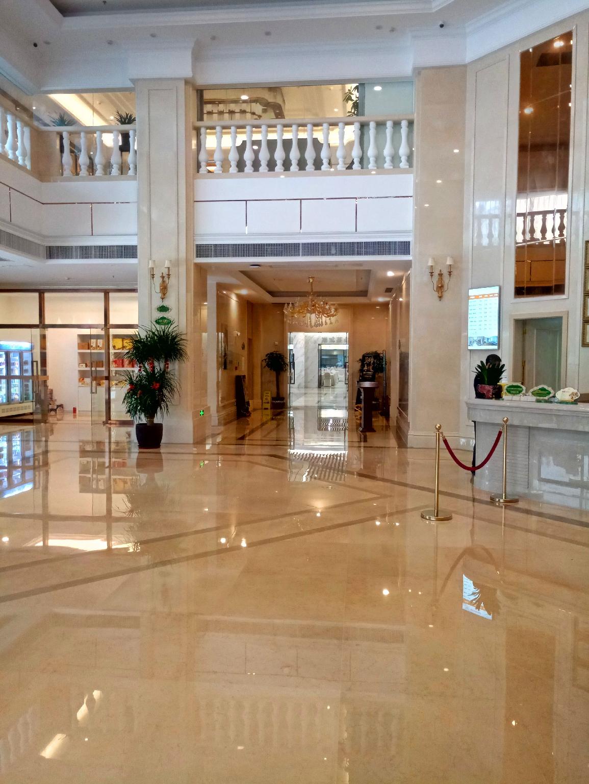 Vienna International Hotel (Jinjiang Jordan Center) 9/34
