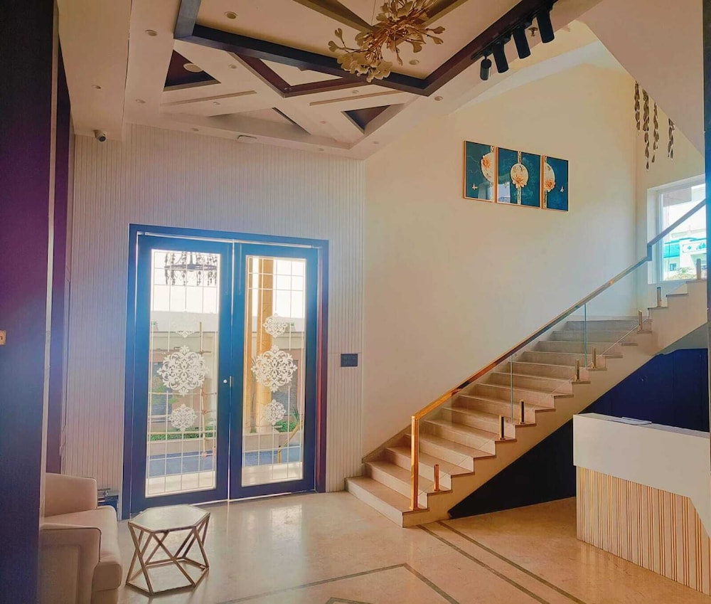 Four Leaf Hotel Akosha 27/47