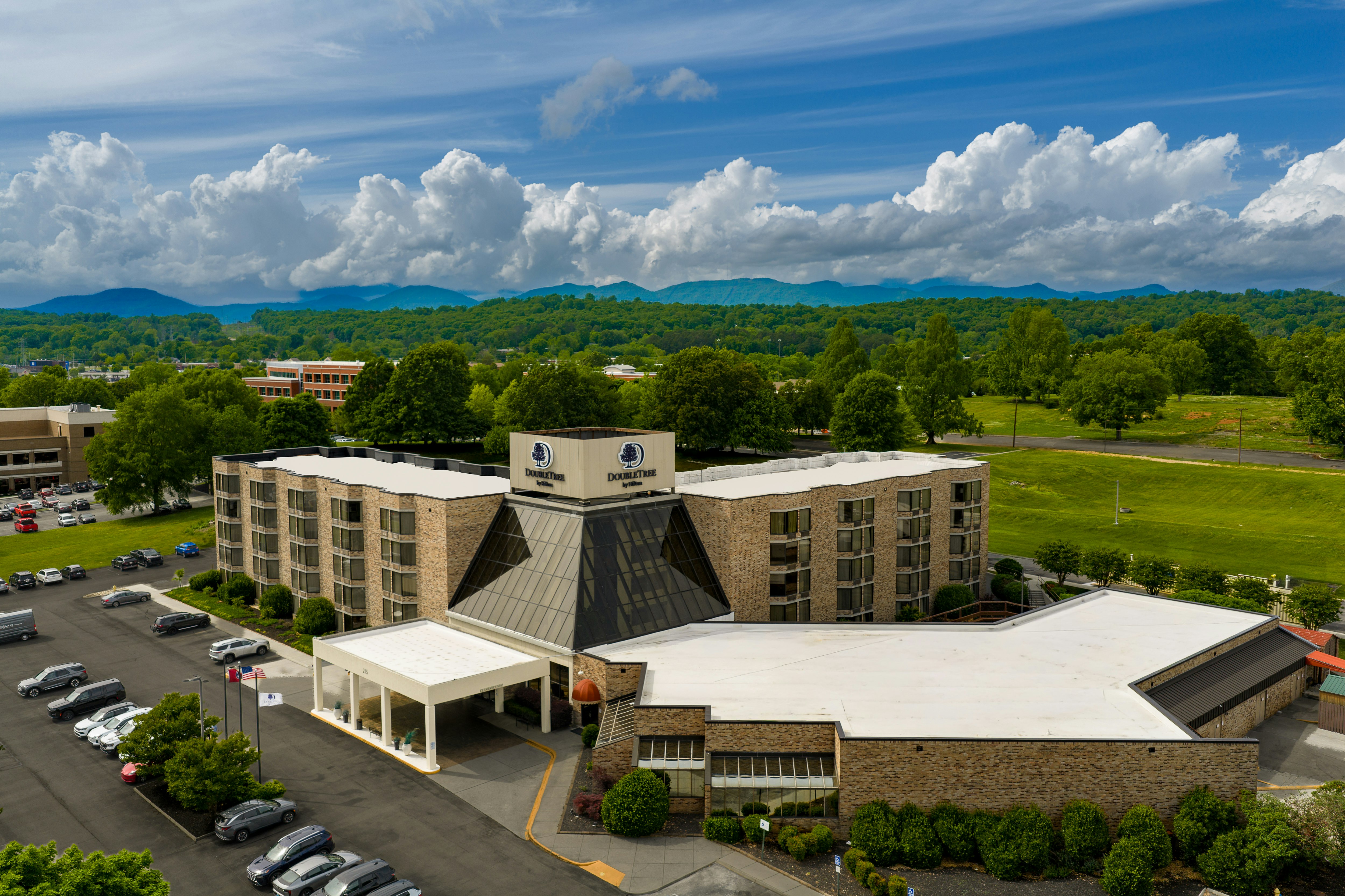 Doubletree By Hilton Hotel Oak Ridge Knoxville 2/65