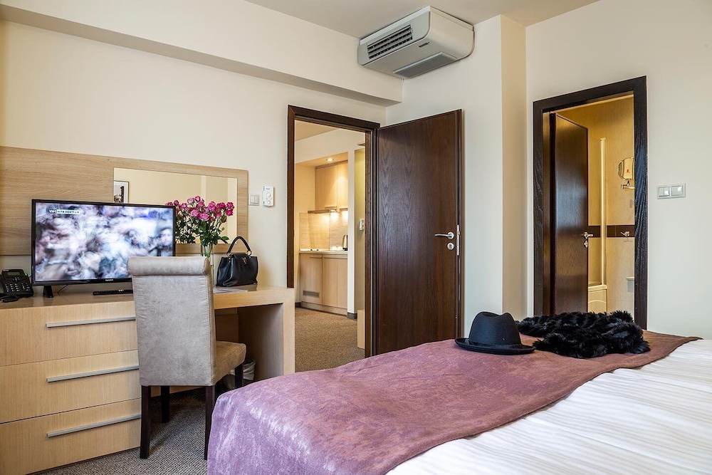 Hotel Sofia Palace By Hmg 9/46