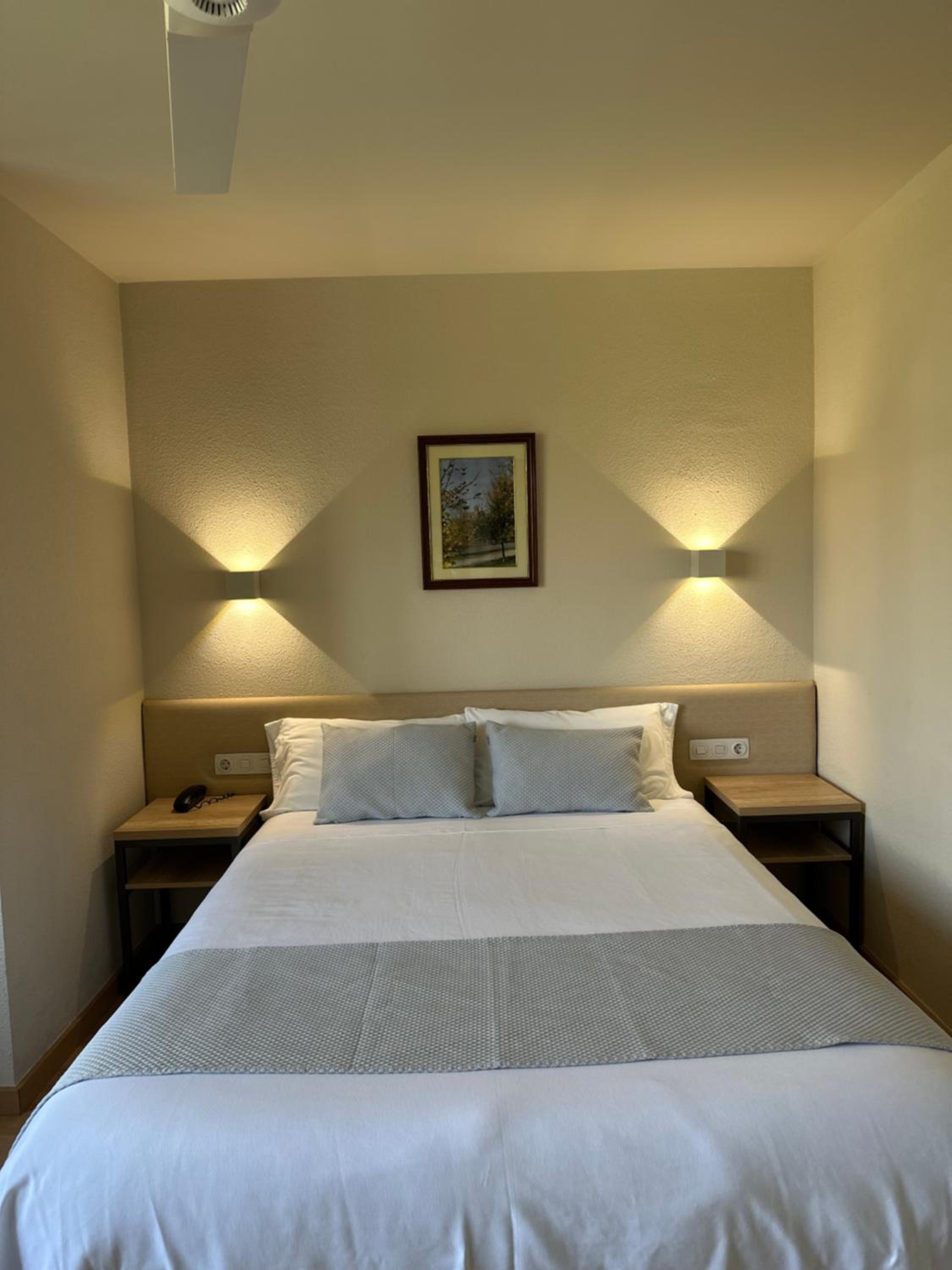 Room, Double or Twin Bed, Hotel Balaguer 2/10