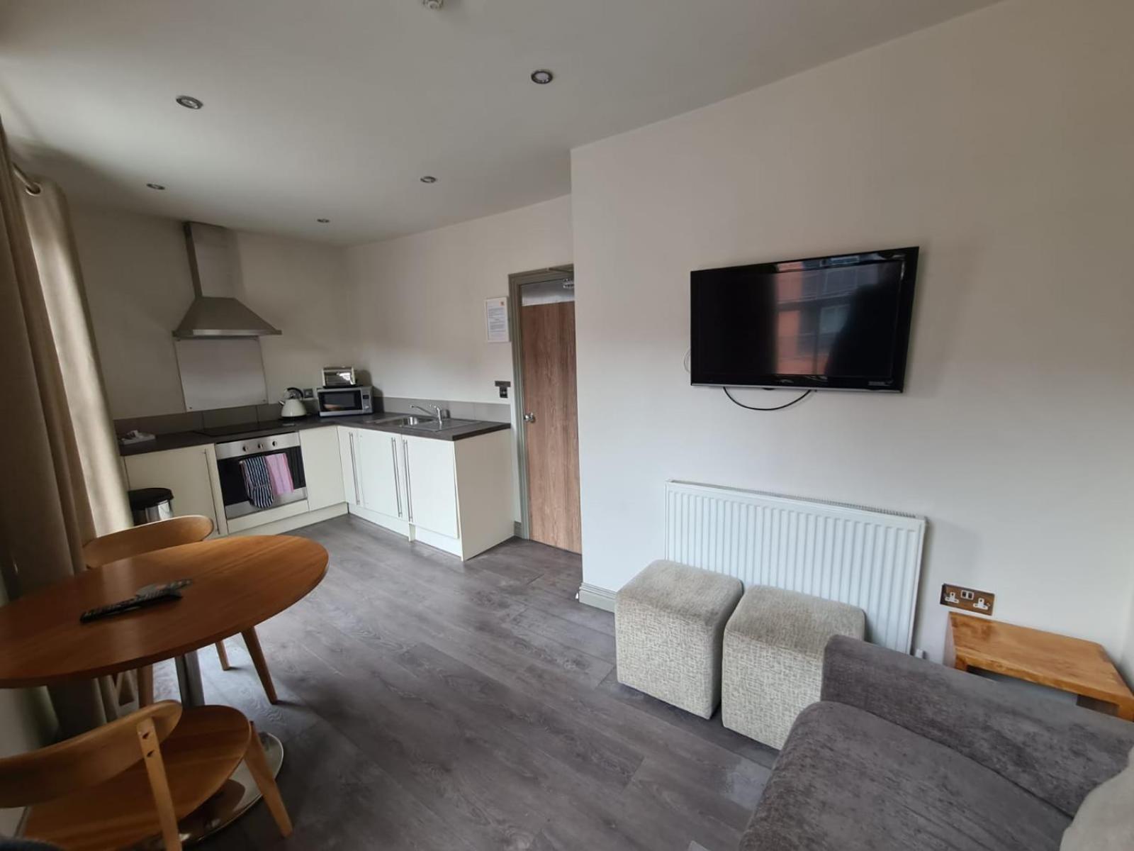 Base Serviced Apartments - City Road 23/35