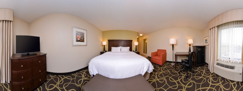 HAMPTON INN OMAHA MIDTOWN-AKSARBEN AREA 35/50