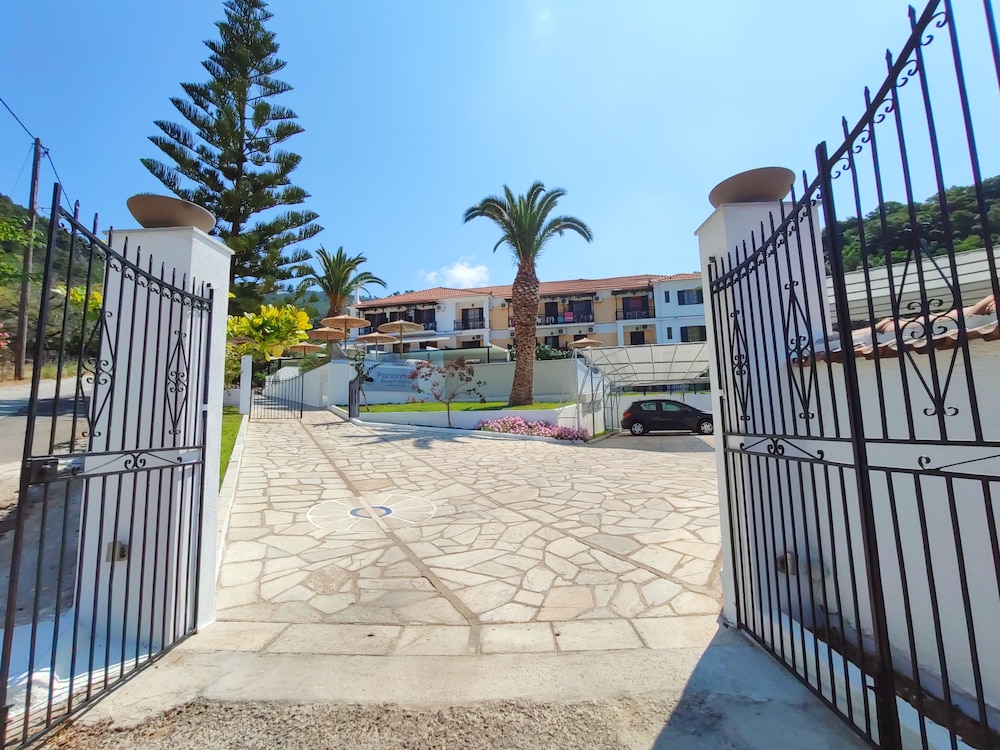 Panormos Beach 45/50