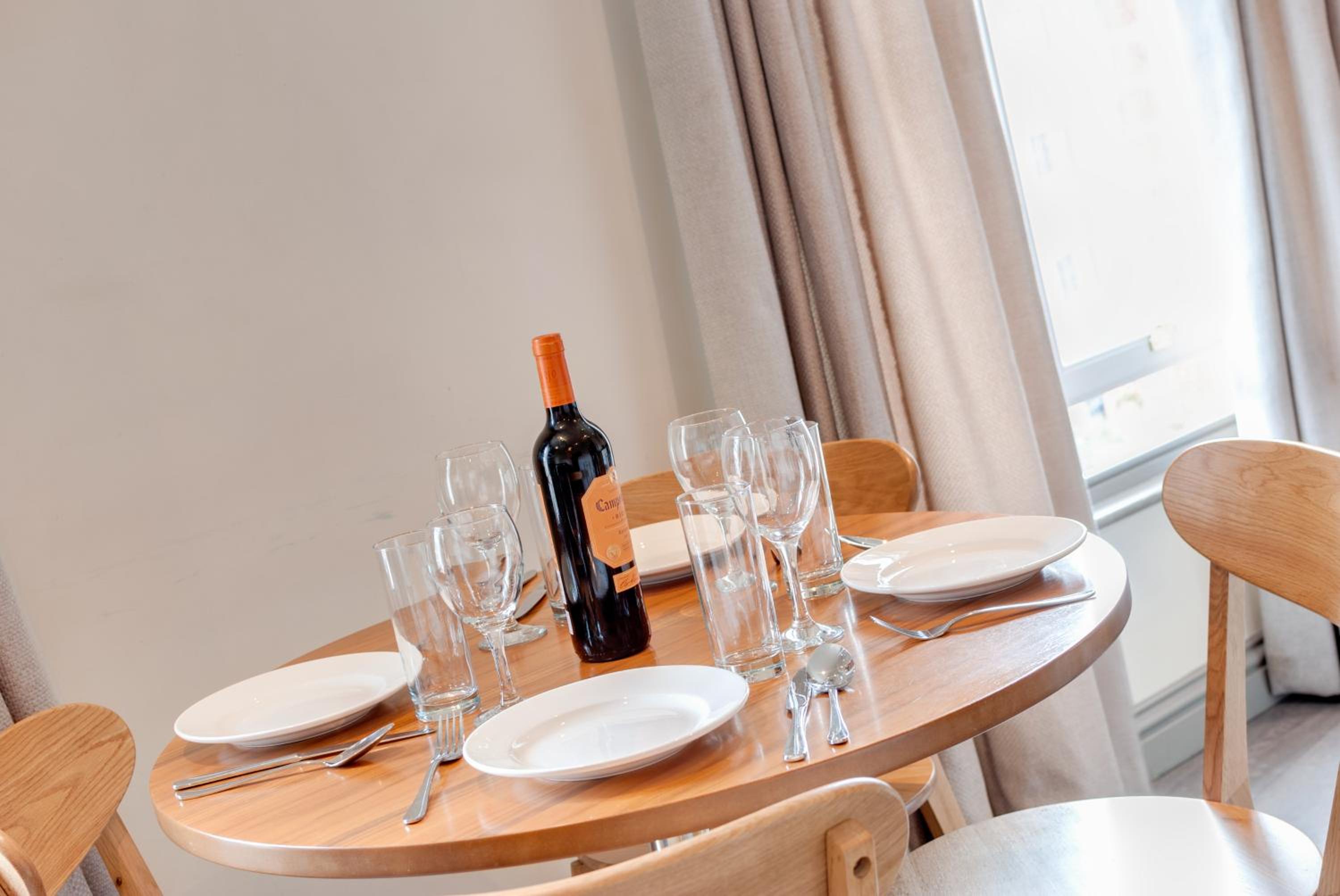 Base Serviced Apartments - City Road 27/35
