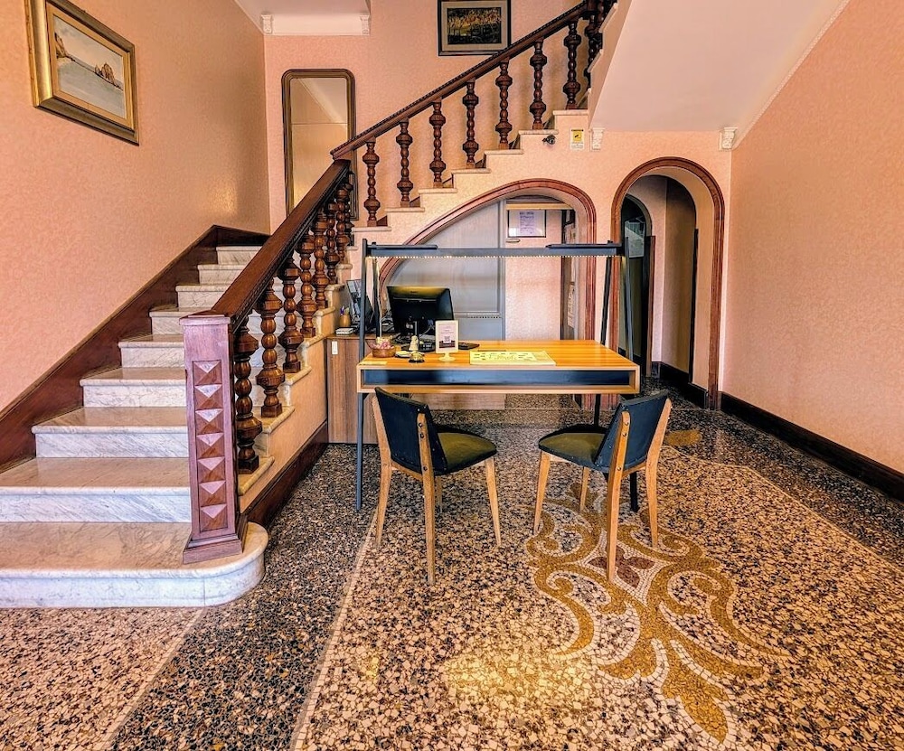 Villa Fieschi Hotel 34/49
