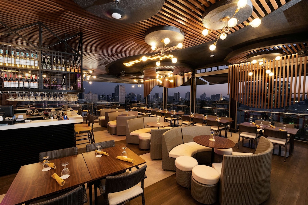 Yello Hotel 37/45