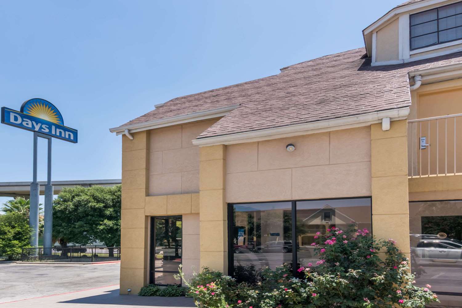 Days Inn Austin South 3/19