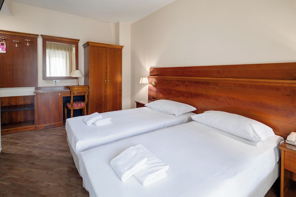 Hotel Excelsior 2/41