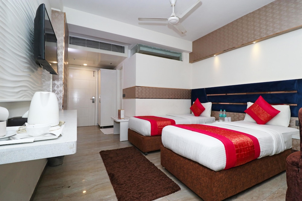 Hotel Krishna Plaza 11/43
