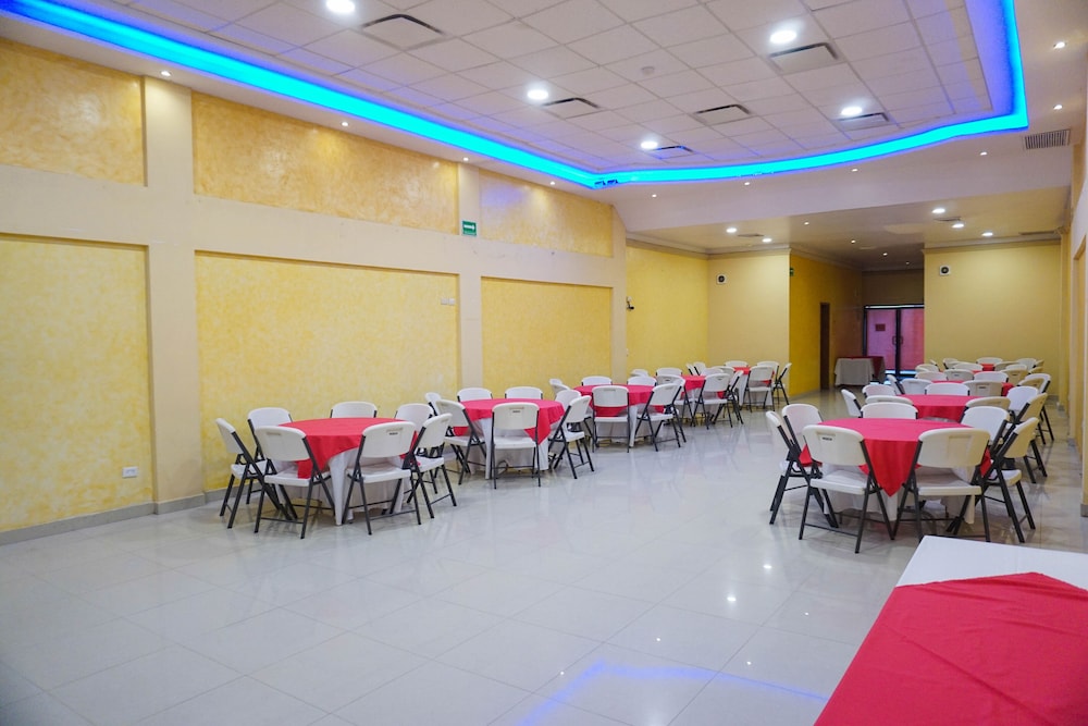 Hotel Las Fuentes 60/64