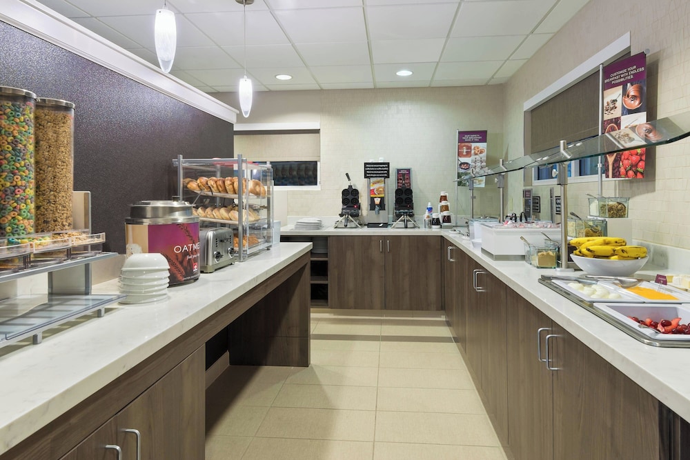 Residence Inn by Marriott Savannah Midtown 40/50
