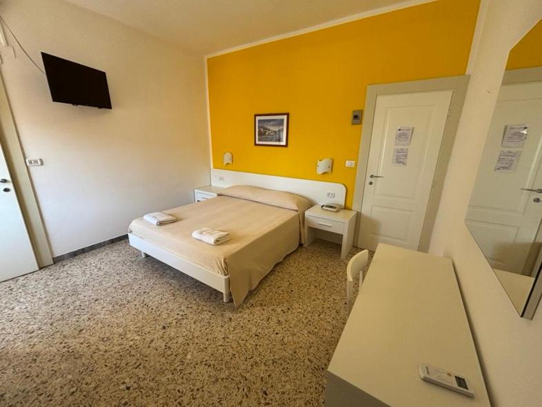 غرفة بسرير مزدوج، Albergo Delfino 3/10
