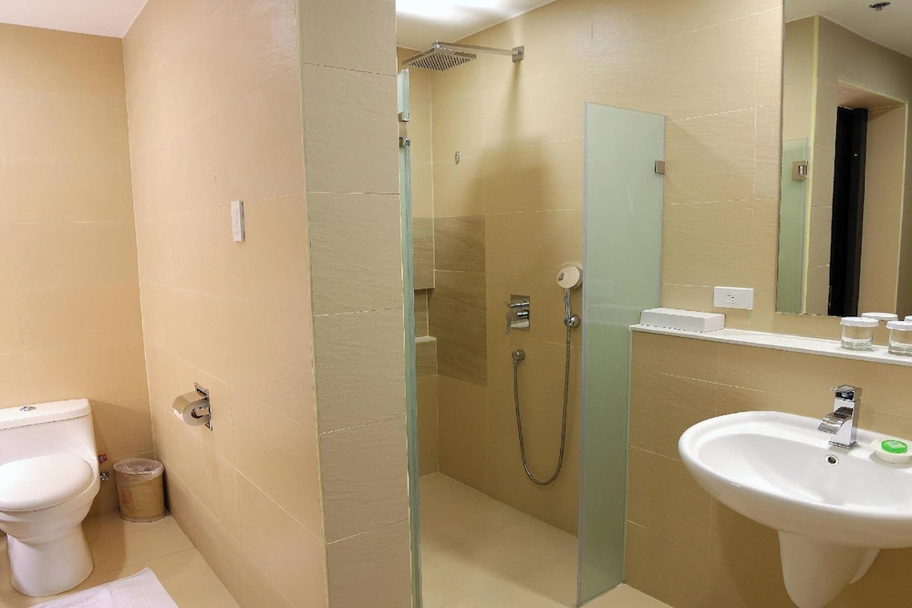 Summit Ridge Tagaytay 73/74