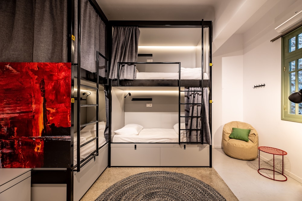 Athens Hub Hostel 12/33