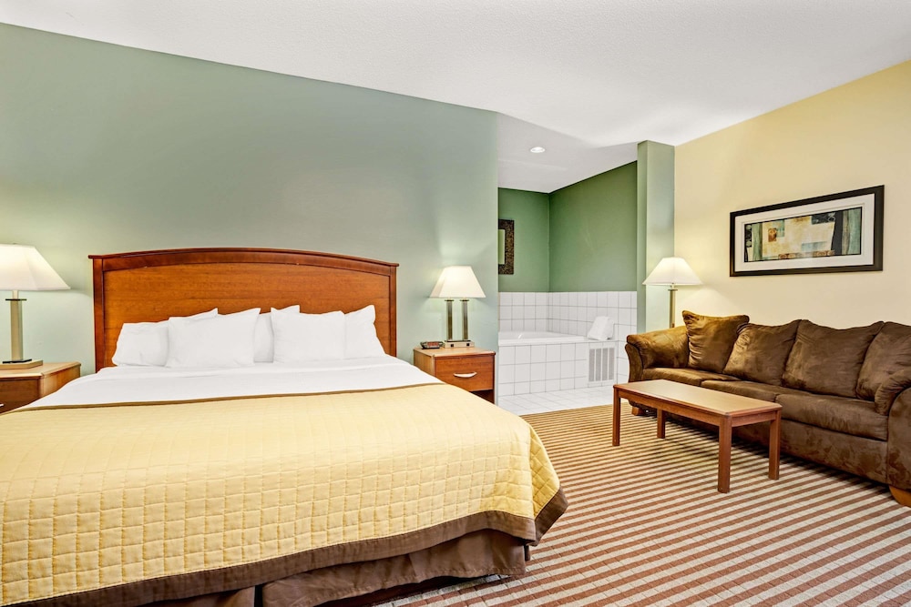 Baymont By Wyndham Wahpeton 7/15