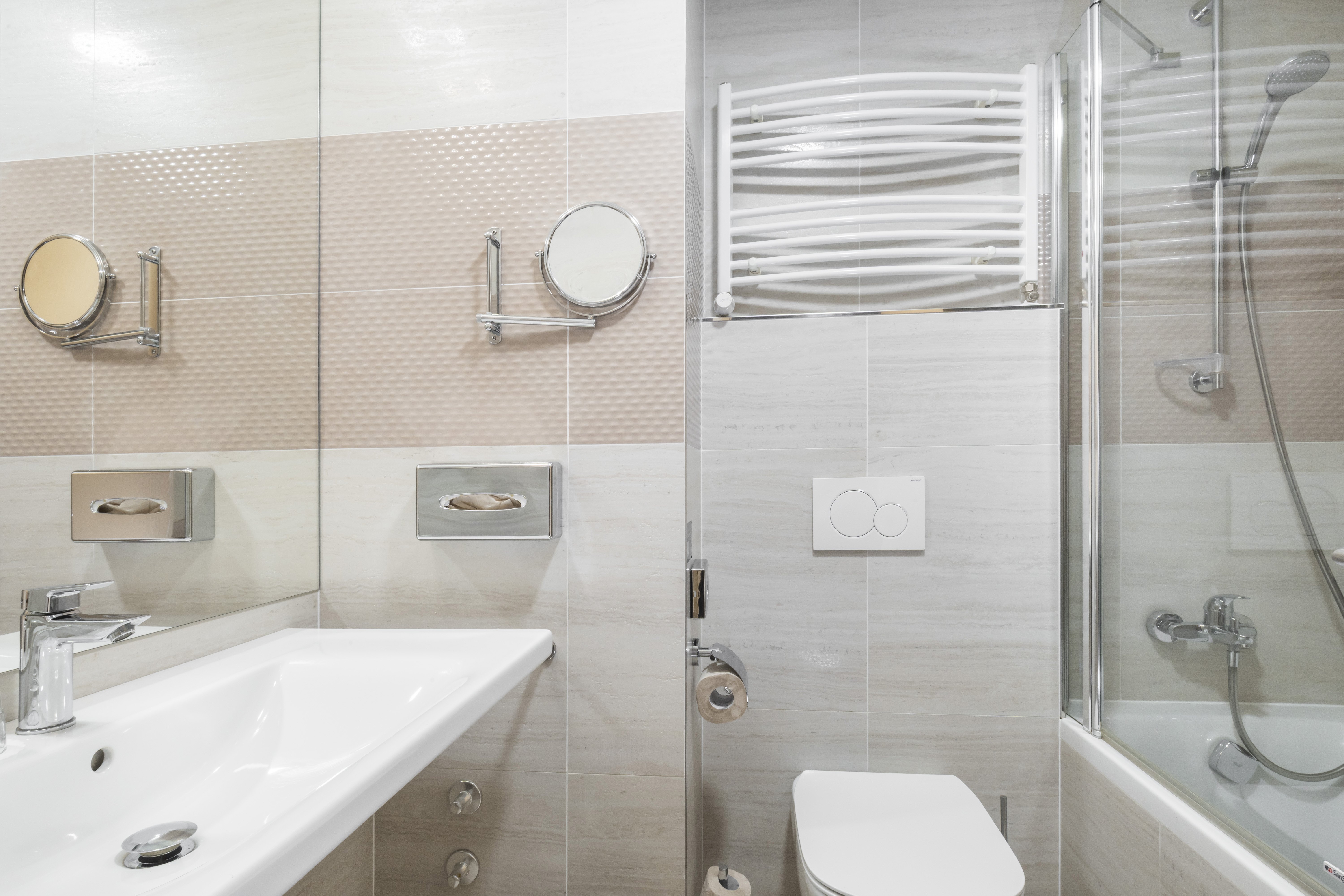 Holiday Inn Prague Congress Centre 49/50