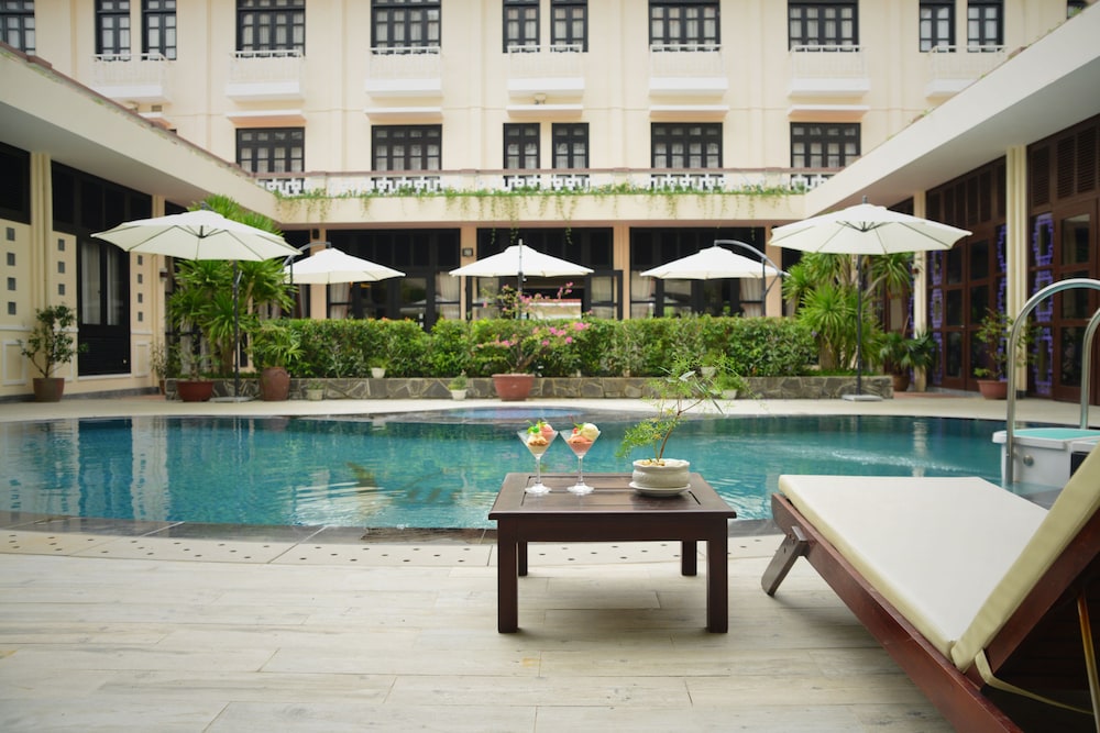 Villa Hue 3/31