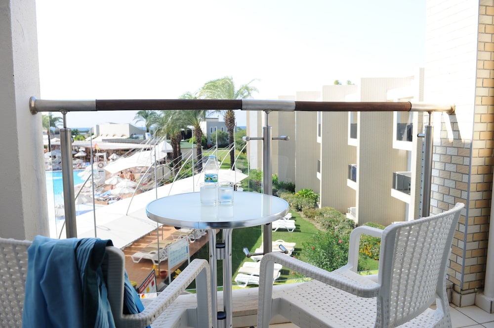 TUI Blue Tropical in ORTACA