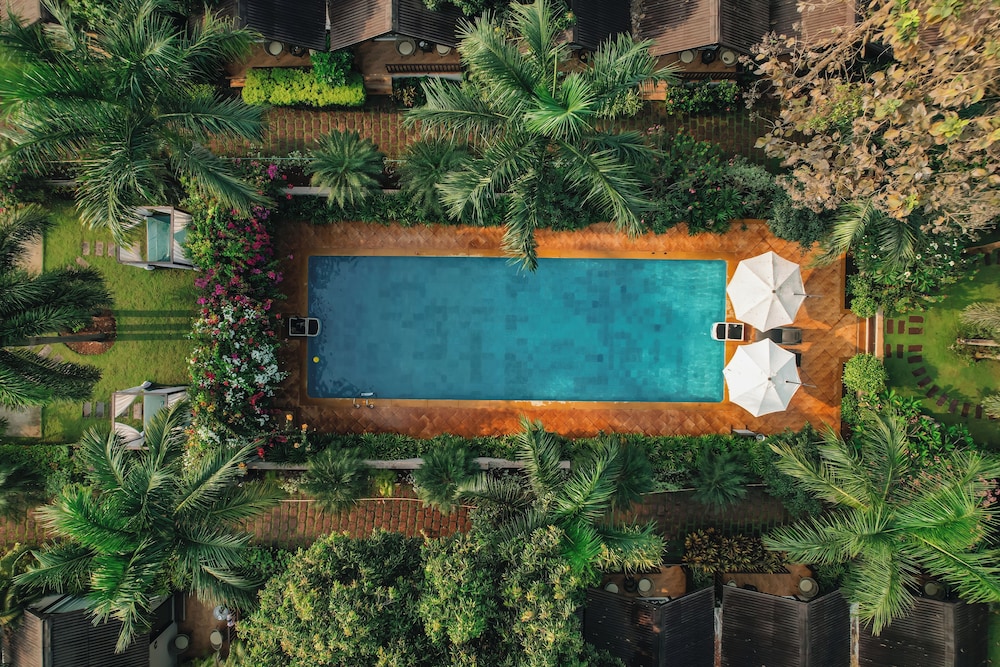 Stone Wood Resort & Spa 37/50