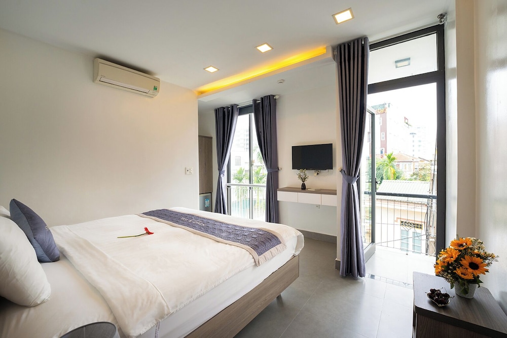 COOL, SUPERIOR, DOUBLE OR TWIN BED