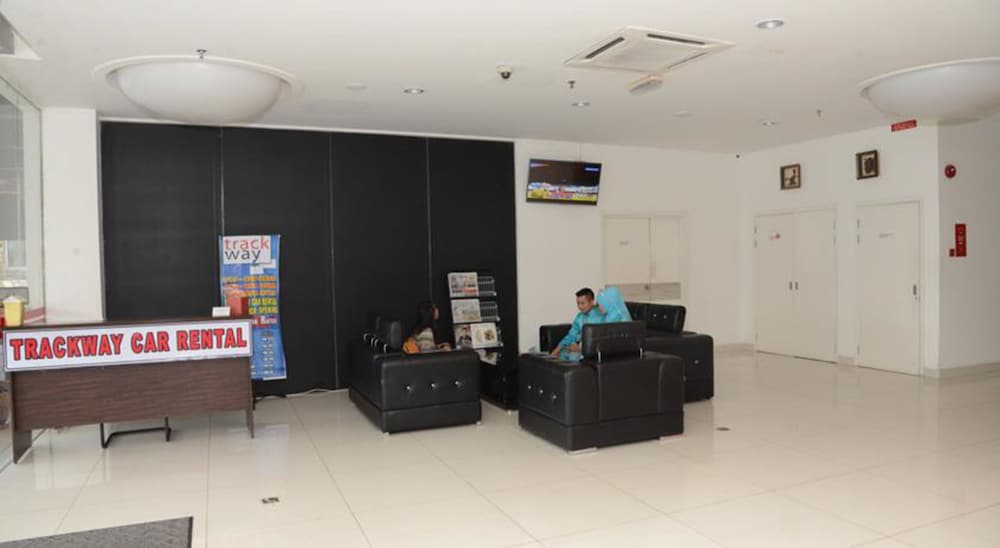 101 HOTEL BINTULU 10/28