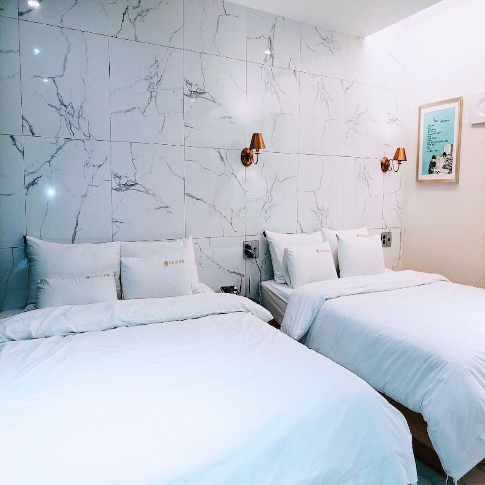 Gukje Business Hotel 7/31