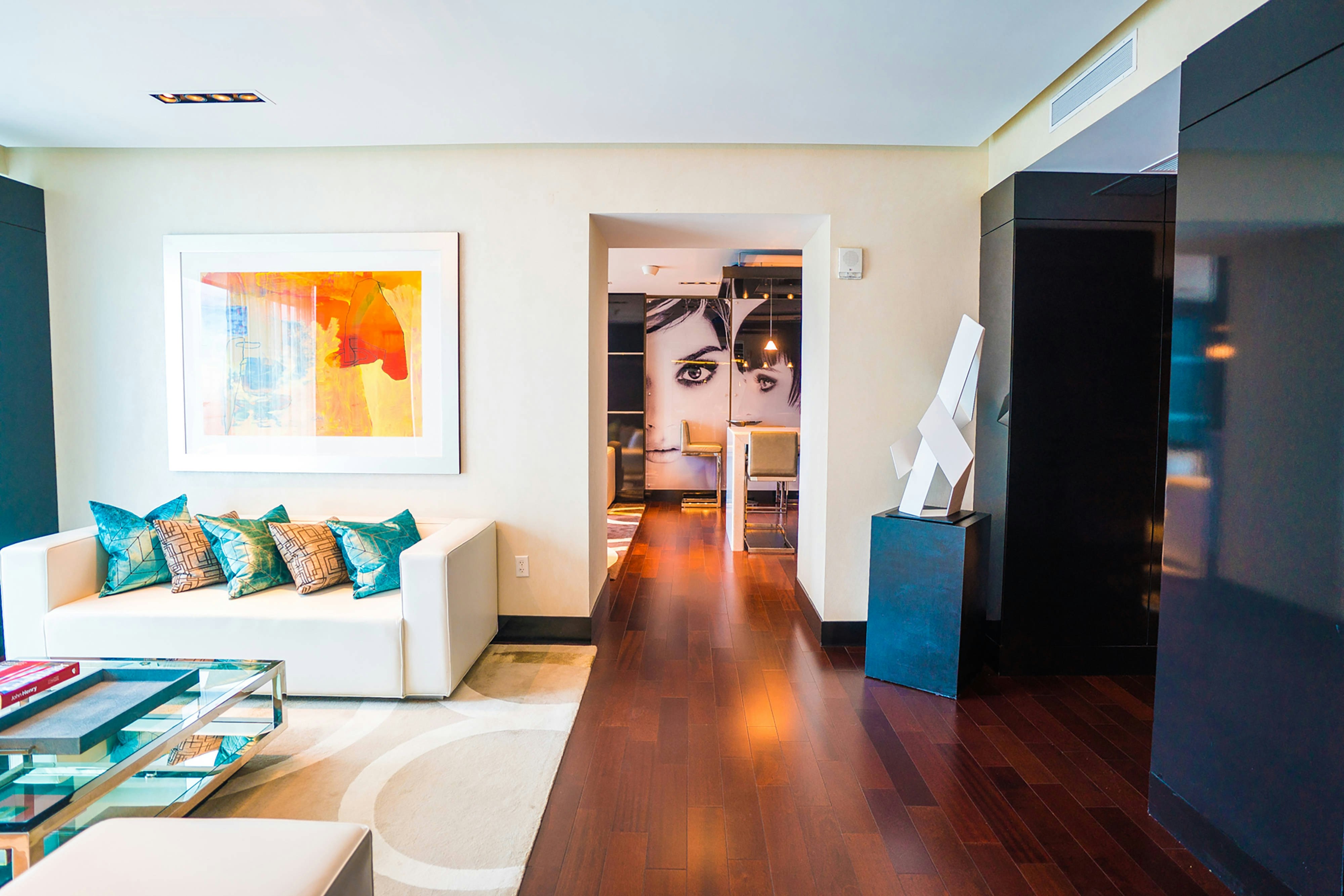 Hotel Beaux Arts Autograph Collection 18/24