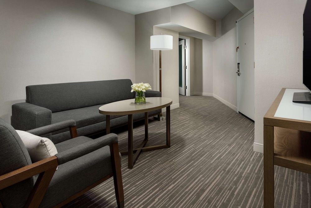 Hyatt Regency Bethesda 43/84