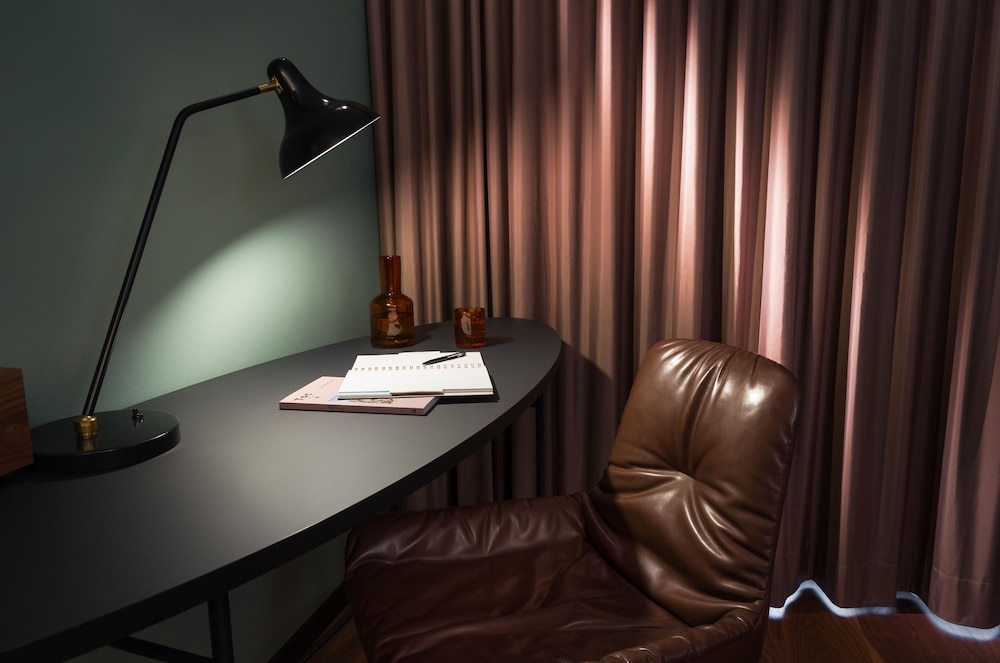 EmiLu Design Hotel 18/50
