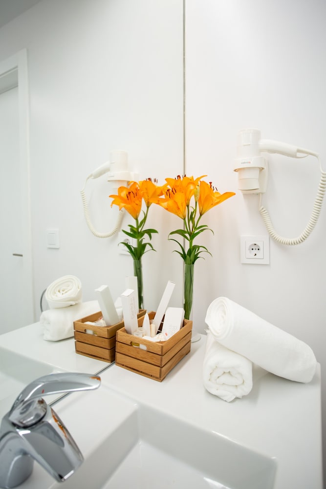 Plazuela del Carbon Suites 40/57
