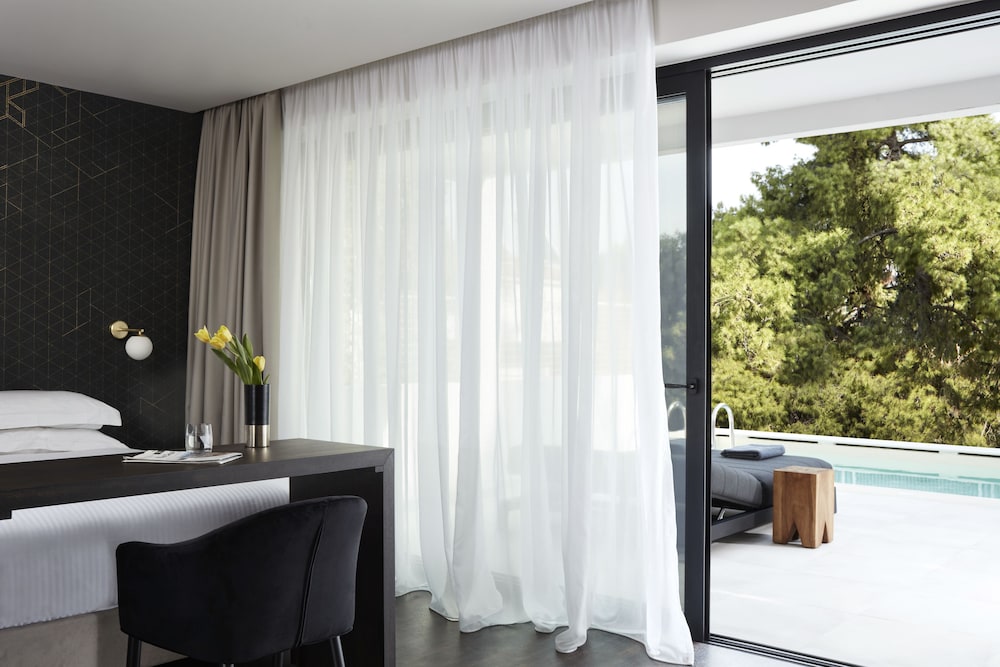 AZUR HOTEL 50/50
