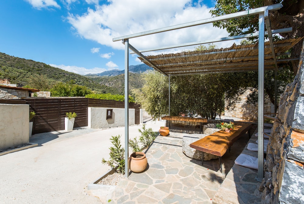 Monastery Estate Guesthouse 24/48