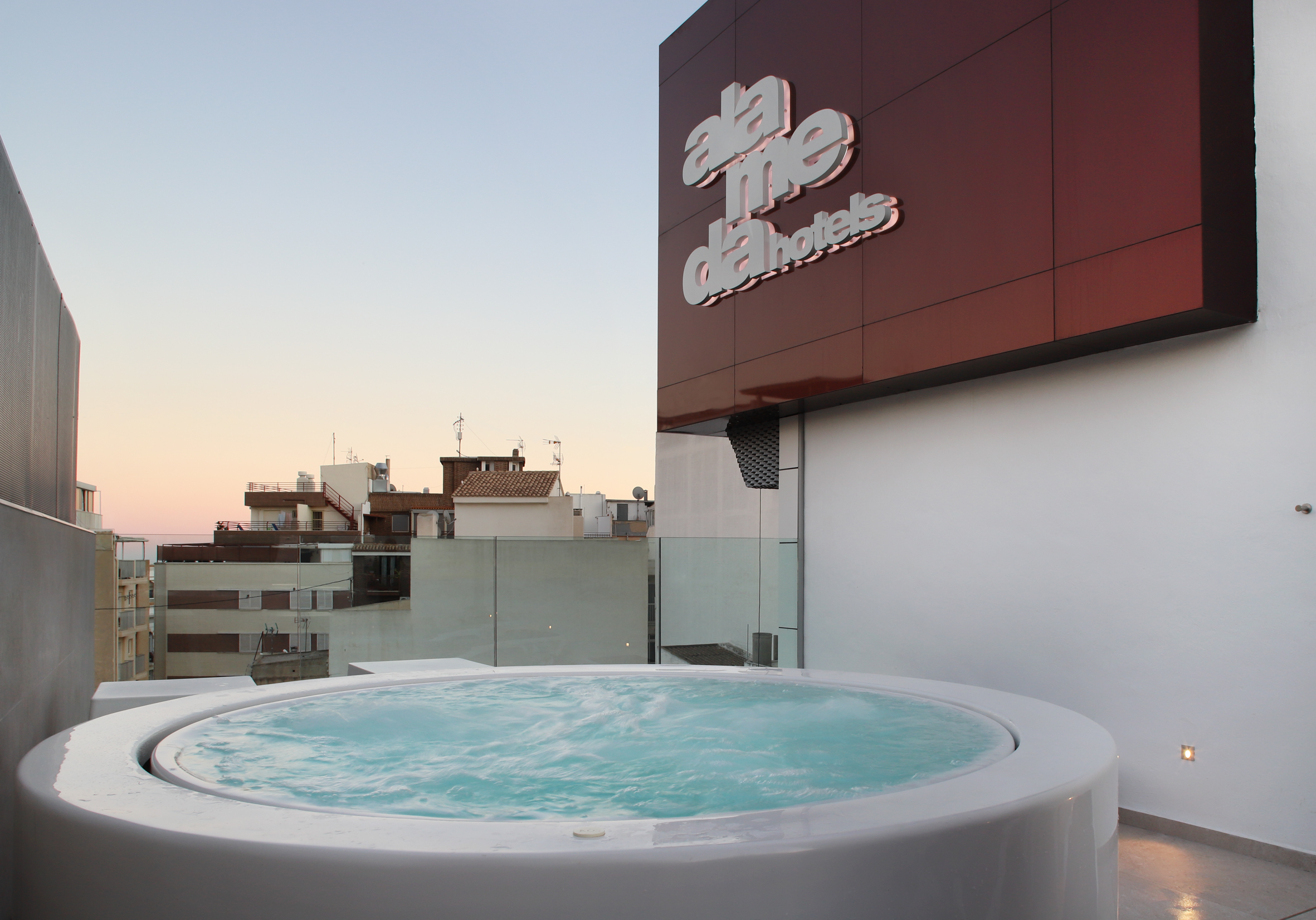 Alameda Hotel 39/49