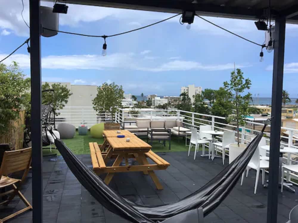 Nomada Urban Beach Hostel 39/39