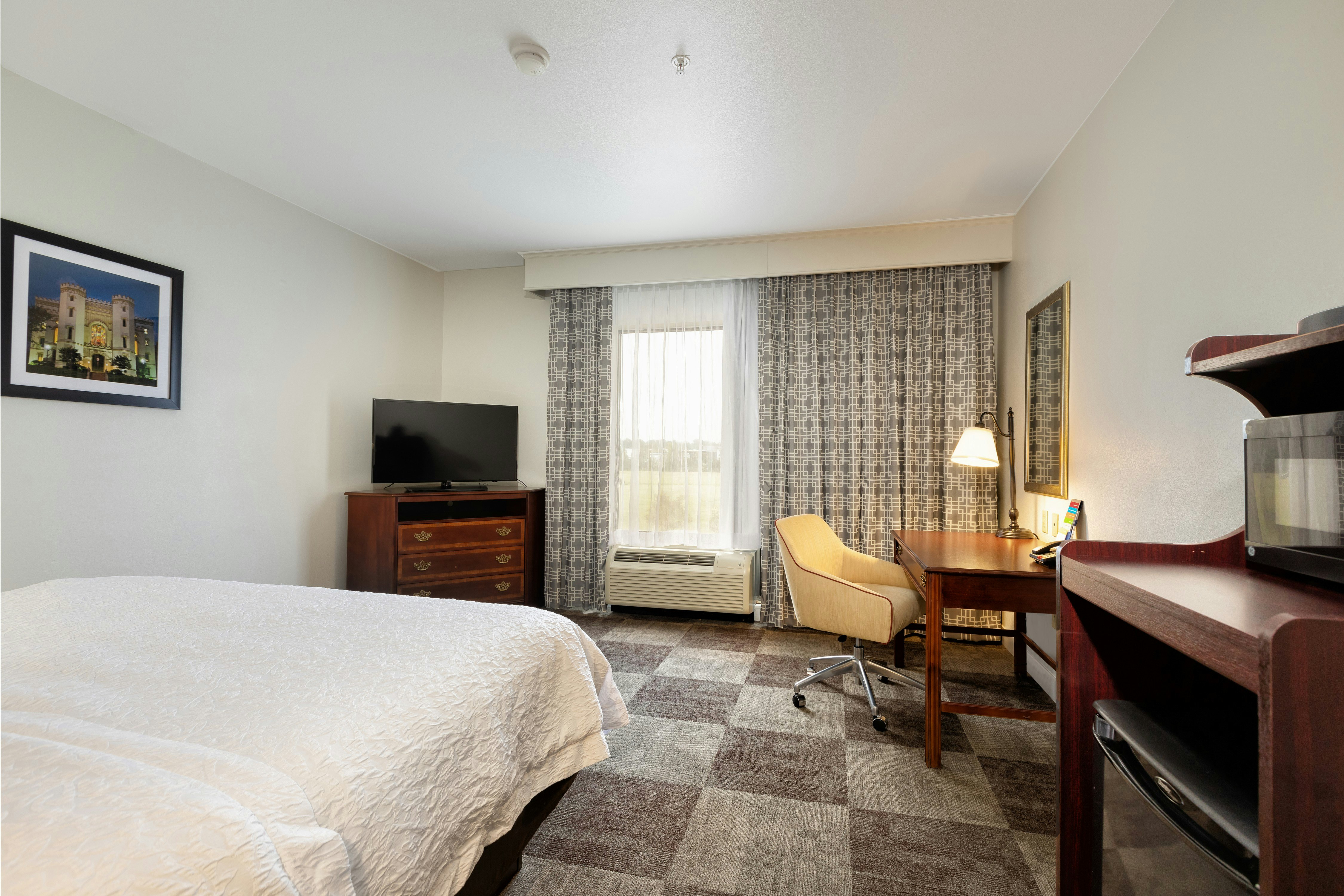 ROOM, KING BED, ACCESSIBLE