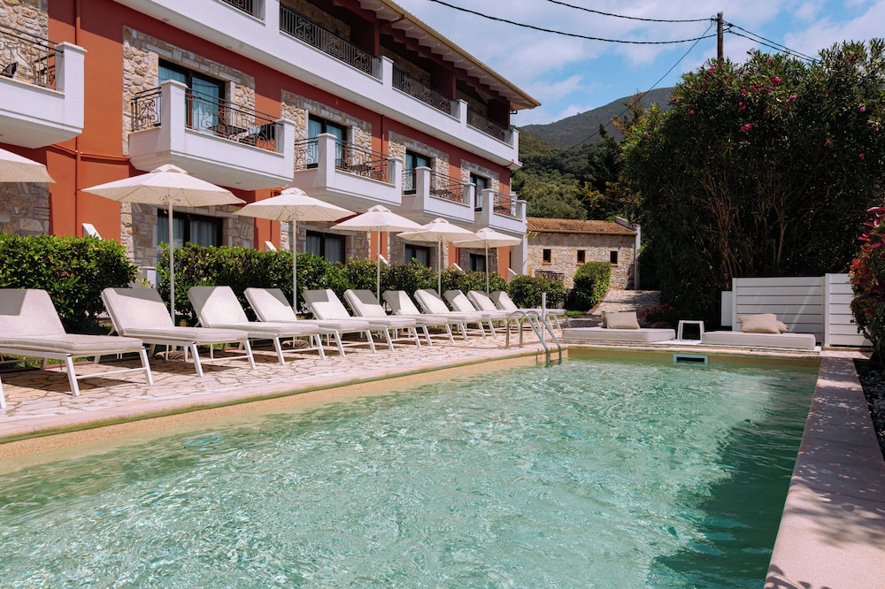 Dracos Hotel 49/56
