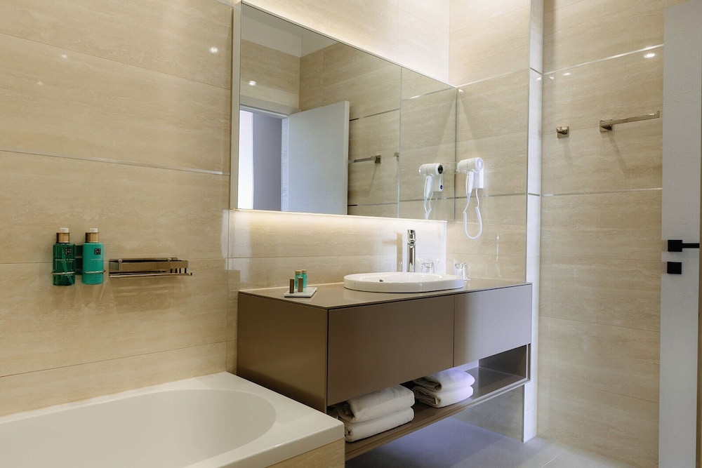 Hotel Fanat 76/76
