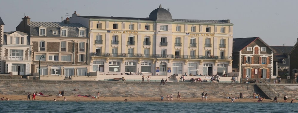 Kyriad Saint Malo Centre Plage 45/50