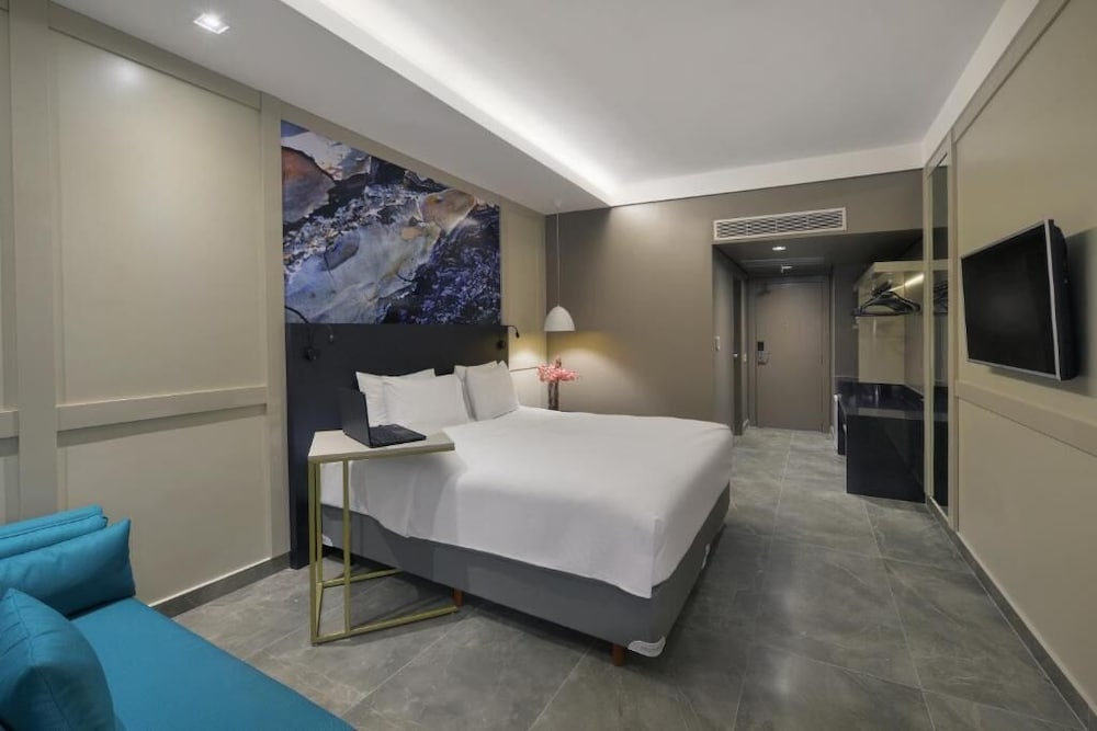 Hotel Deville Prime Cuiaba 35/86