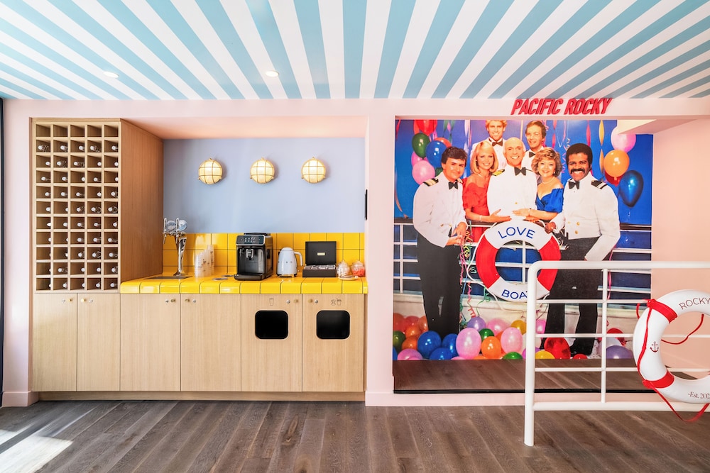 Rockypop Marseille Hotel 33/40