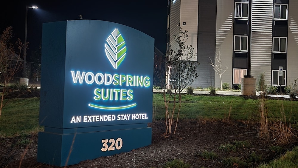 WoodSpring Suites Knoxville West 4/45
