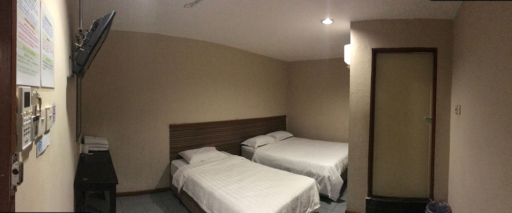 Iskandar Sinsuran Guesthouse 17/46