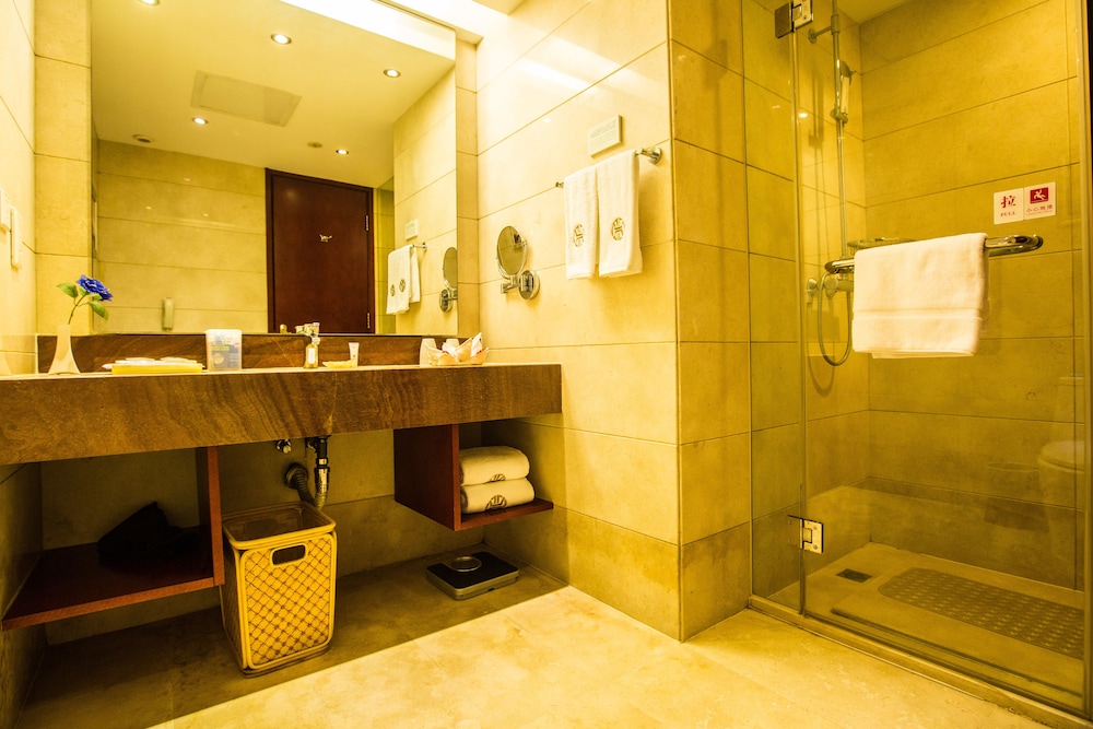 Changchun Huatian Hotel 15/16