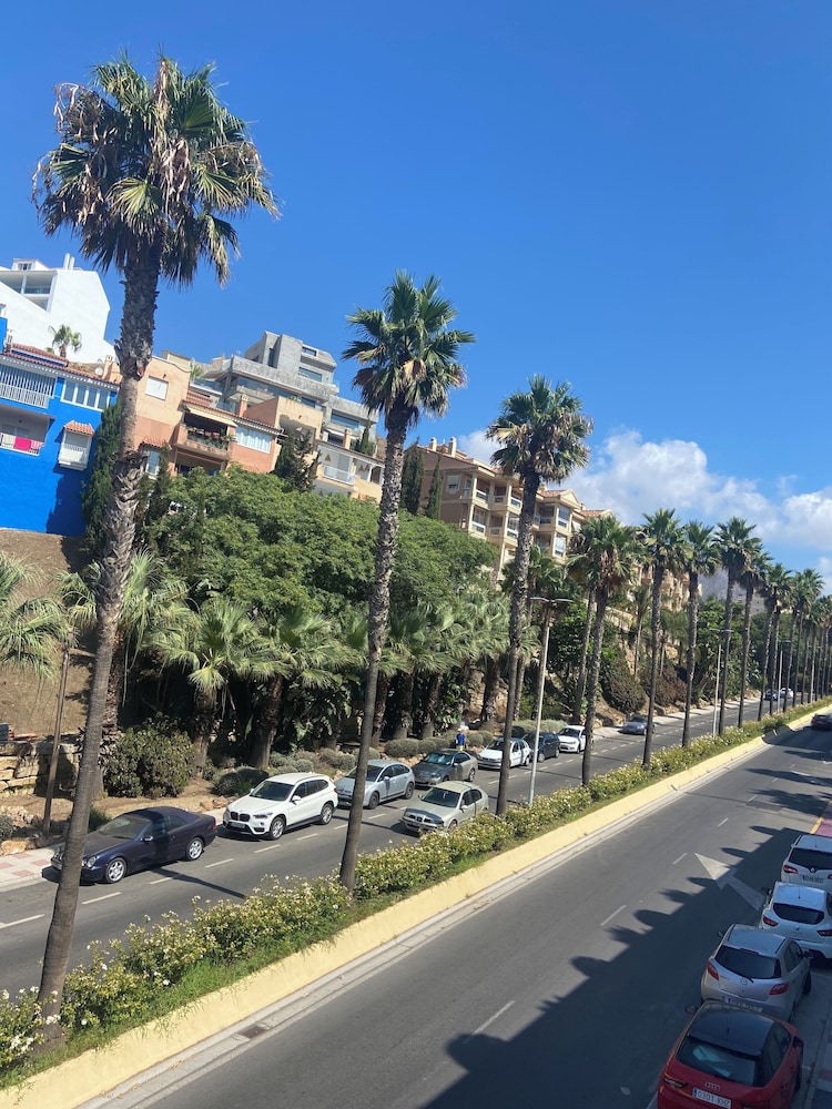 ArtPlatinum Suites and Apartments 26/33