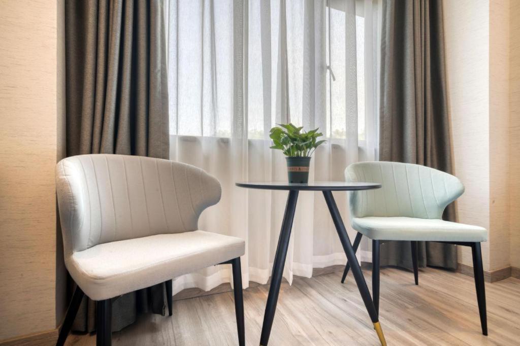Gya Hangzhou Yuhang District Smart Town Wanda Plaza Hotel 42/57