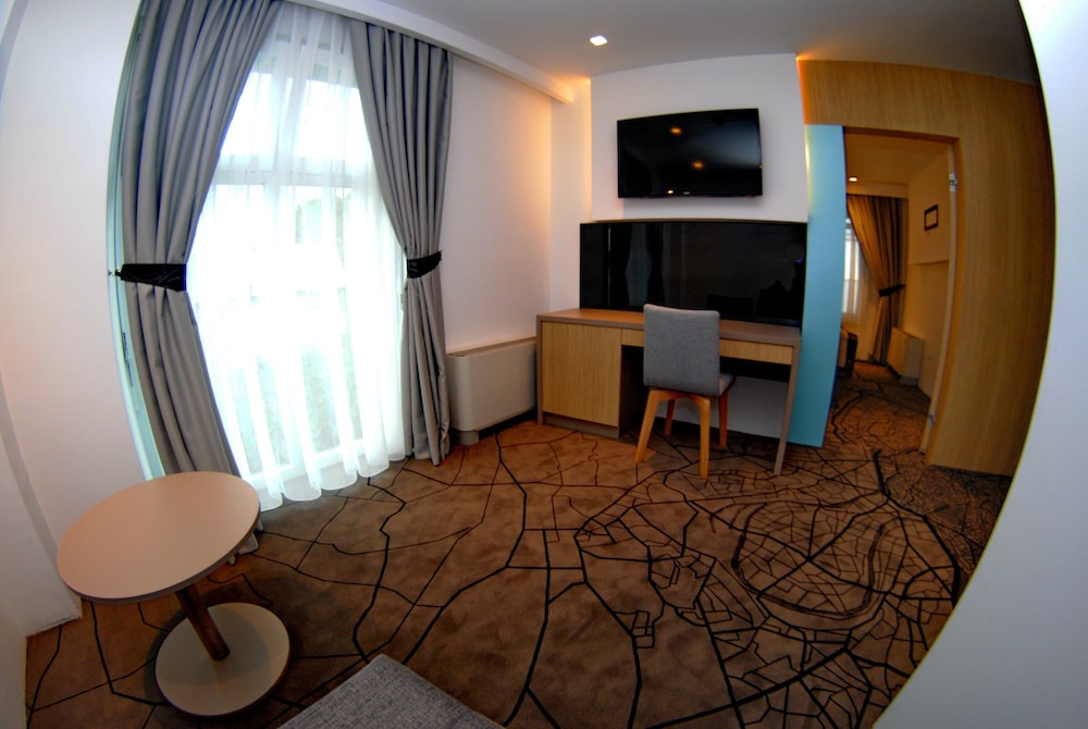 Grad Hotel 30/44