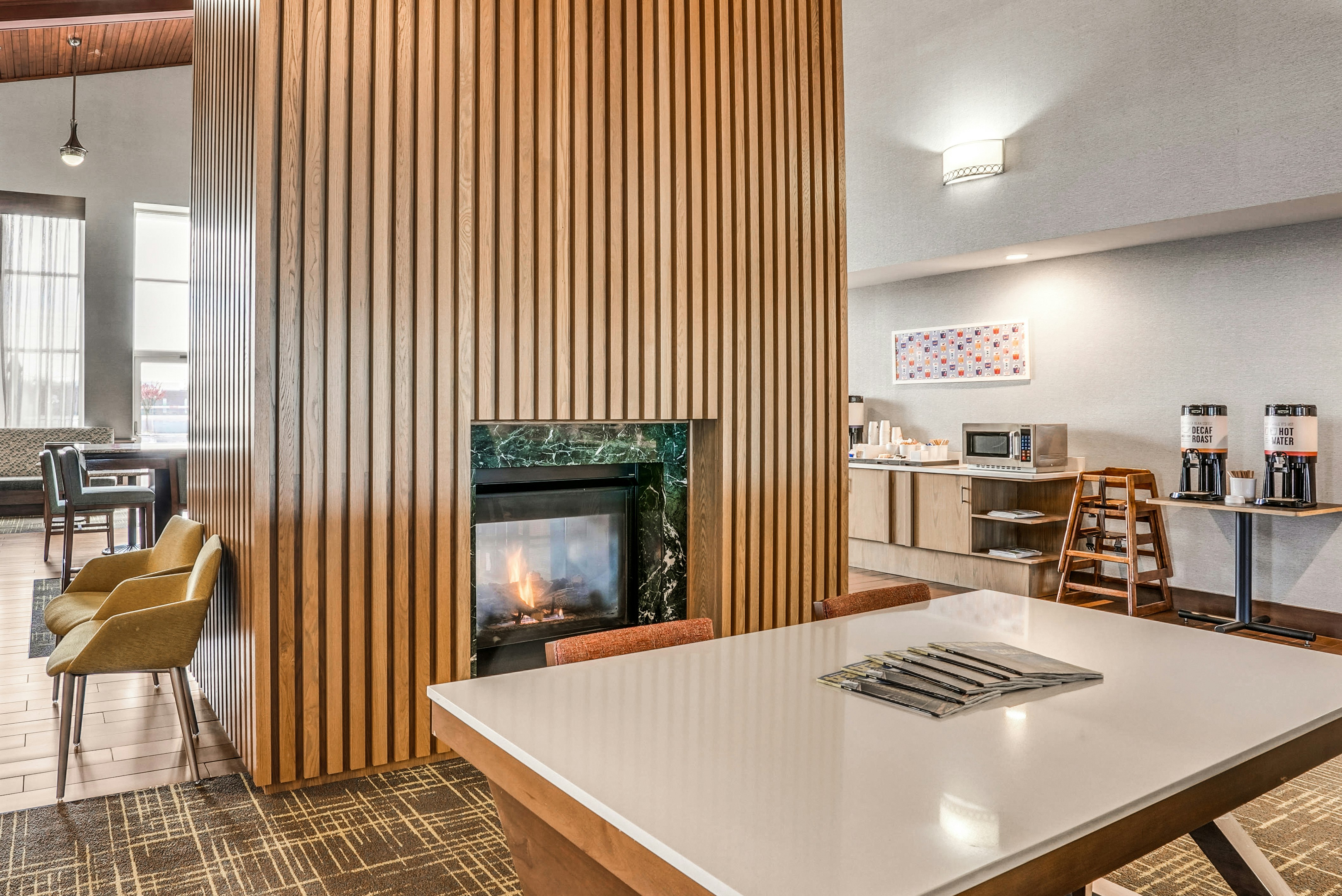 Hampton Inn Suites Scottsburg 12/82